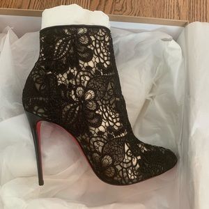 Gorgeous NEVER WORN NWT Christian Louboutin‘s